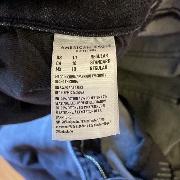 American Eagle Black Skinny Jeans - Picture 3 of 3